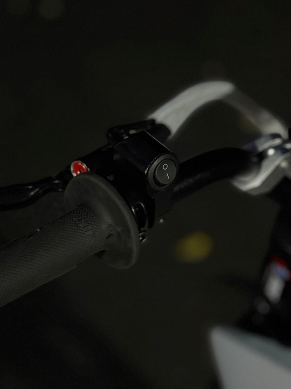 Rechargeable Battery Powered Baja Light