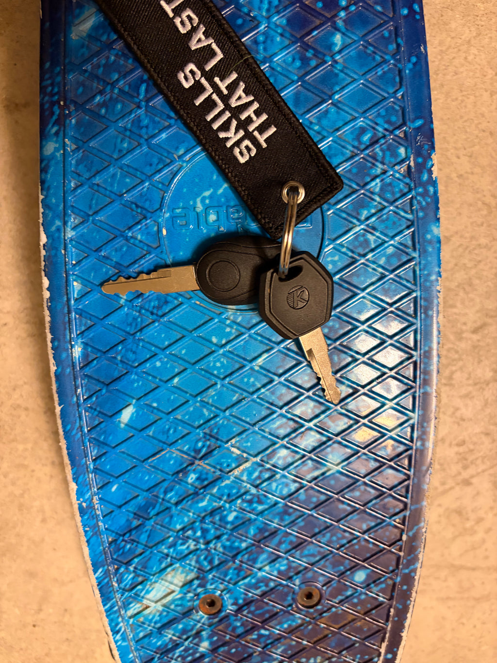 Plug and play key Ignition