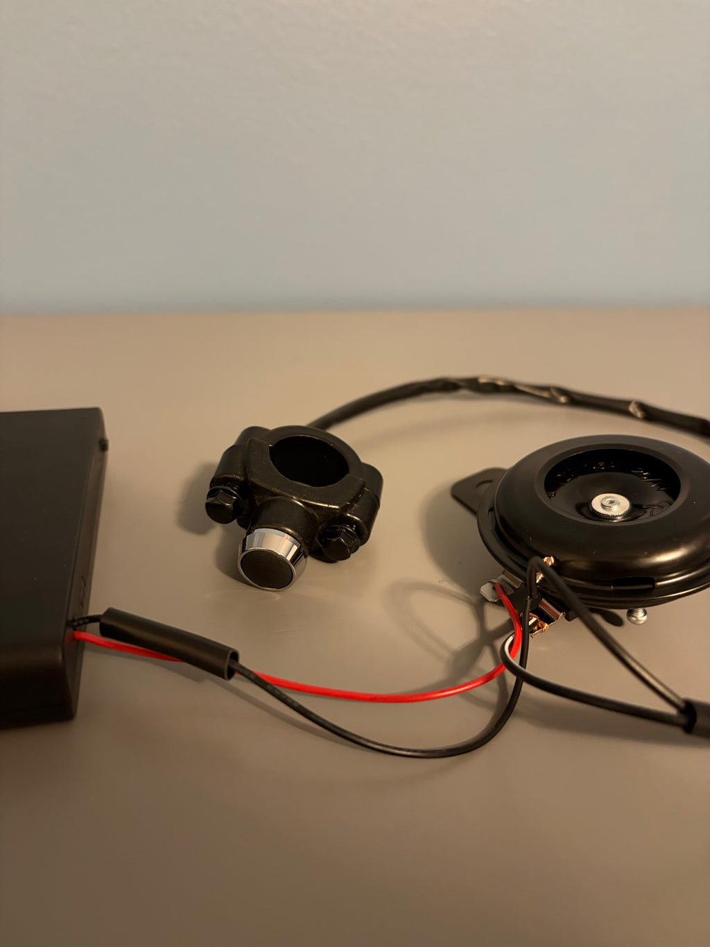 Battery powered Horn